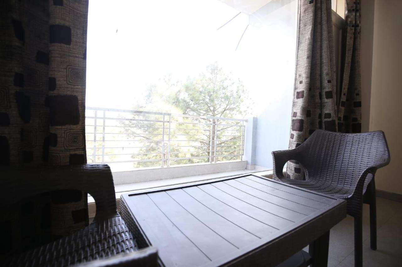 Sky Home Train View Kasauli Esterno foto
